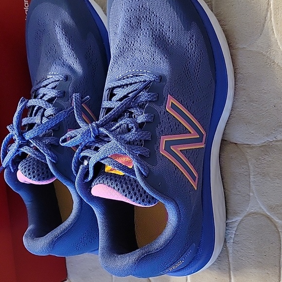 NEW BALANCE TRAINING WIDE SIZE 6  FRESH FOAM 680 - Picture 4 of 10